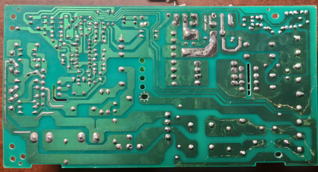 Фото плати S-500-36 зі сторони доріжок